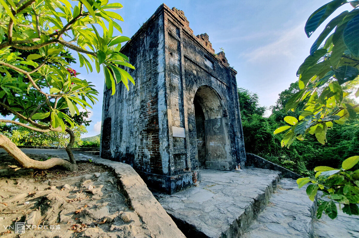 Learn Ha Tinh’s heritage with expert insights